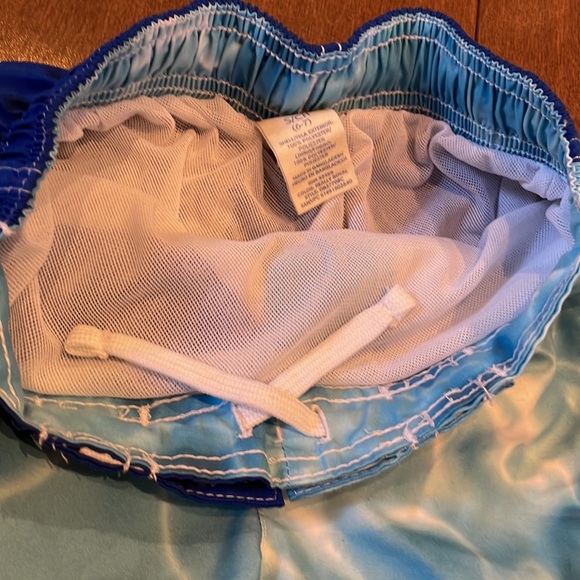 Ocean Pacific swim shorts - Picture 4 of 5